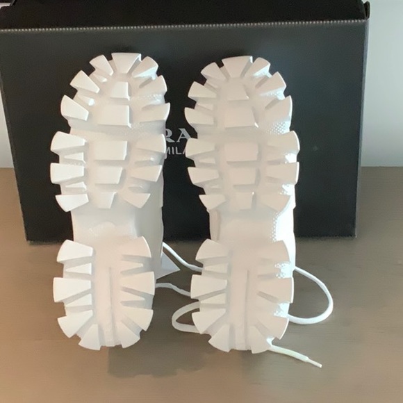 Prada Sneakers - Picture 5 of 8